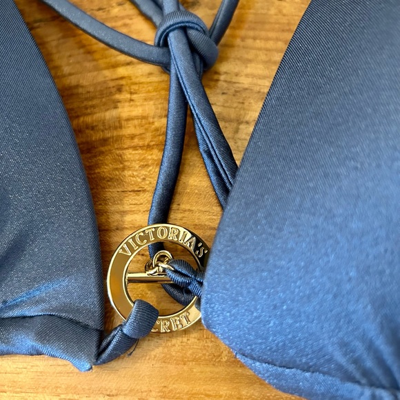 Two pieces bikini - Picture 3 of 4